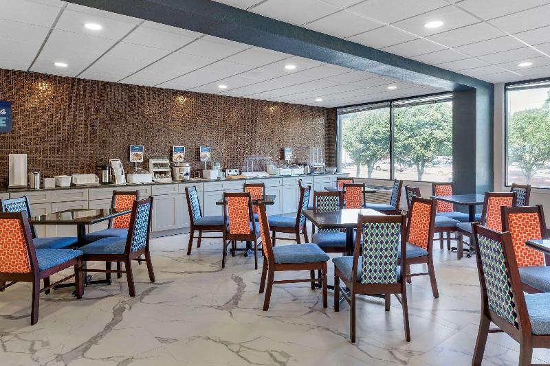 호텔 Clarion Pointe Raleigh Midtown