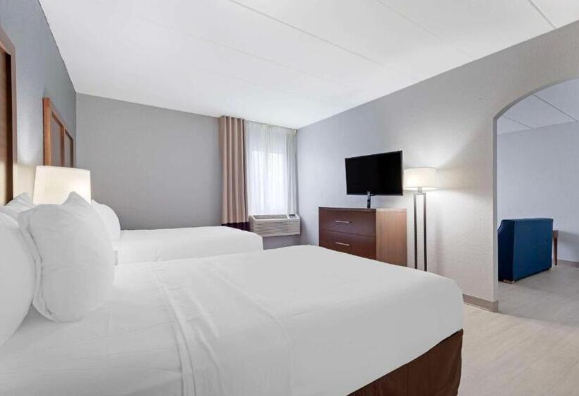 Clarion Hotel & Suites Bwi Airport North