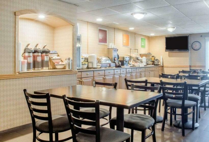 هتل Hammock  Rochester Niagara Falls