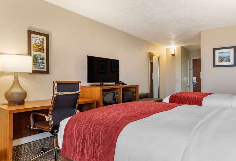 هتل Comfort Inn University