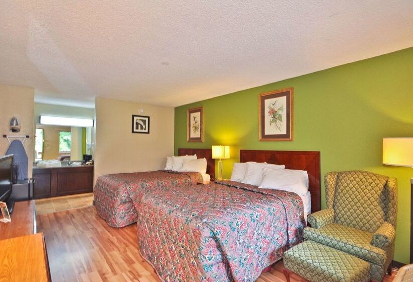 هتل Country Hearth Inn & Suites Marietta