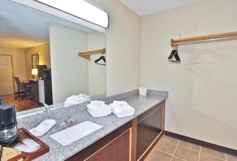 هتل Country Hearth Inn & Suites Marietta