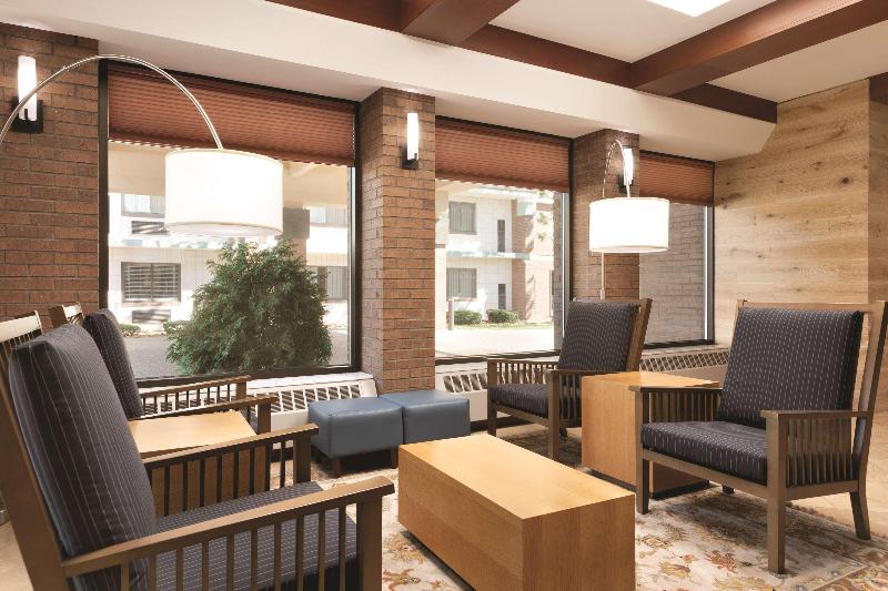 هتل Country Inn & Suites By Radisson, Traverse City, Mi