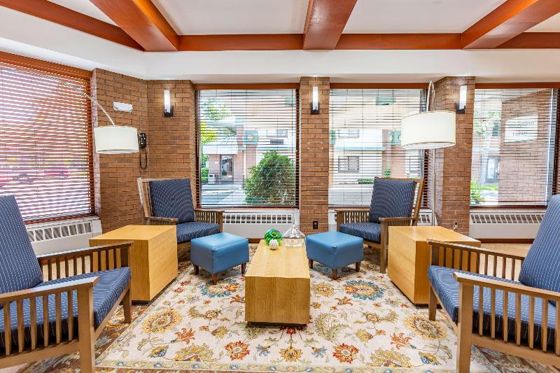هتل Country Inn & Suites By Radisson, Traverse City, Mi