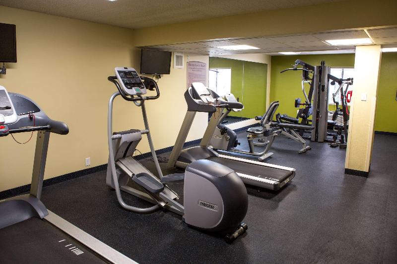 هتل Country Inn & Suites By Radisson, Traverse City, Mi