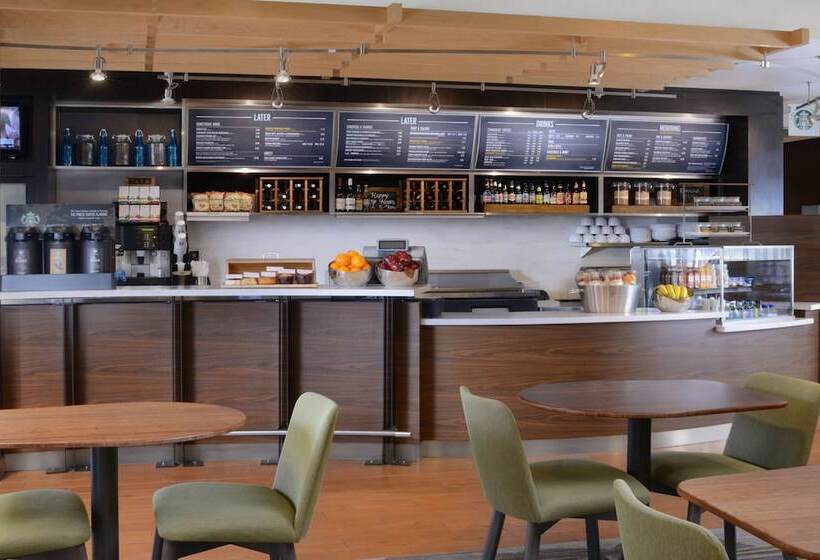 ホテル Courtyard By Marriott Boulder