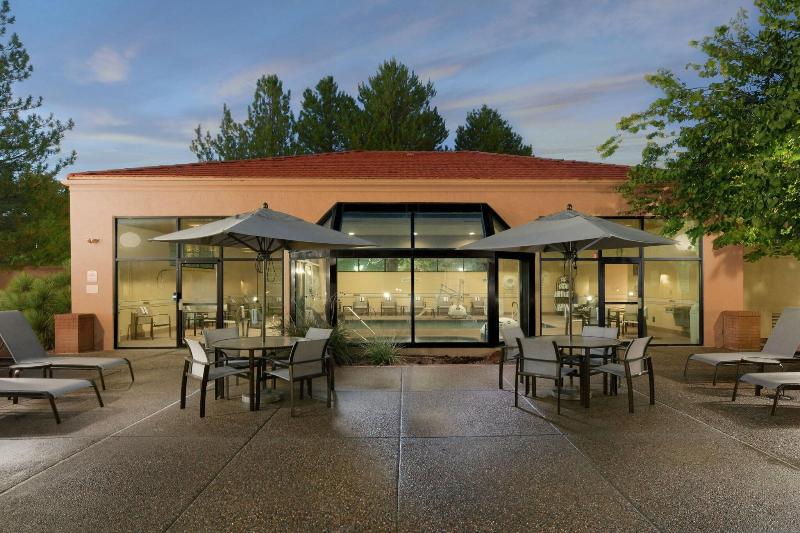 هتل Courtyard By Marriott Albuquerque Airport