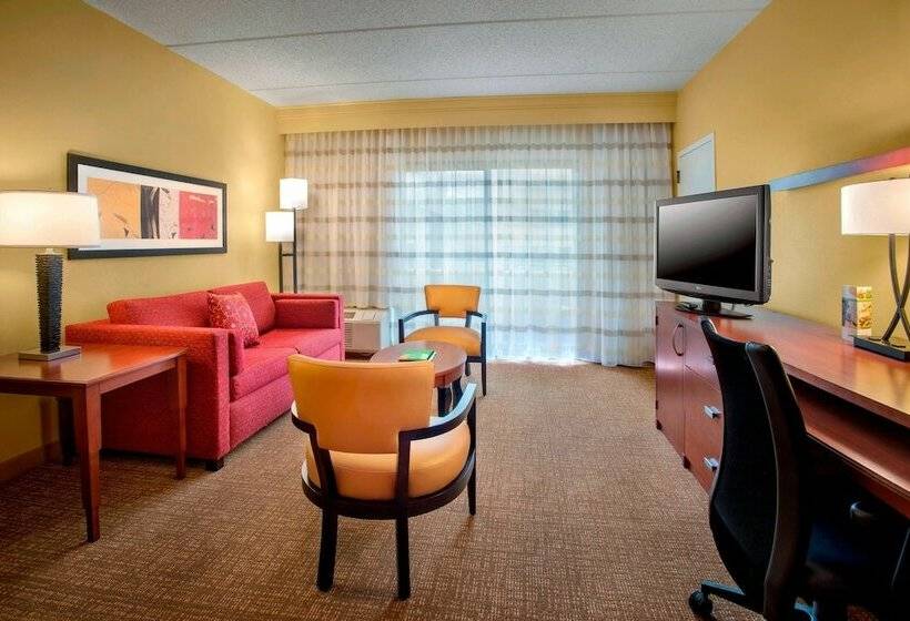 هتل Courtyard By Marriott Tarrytown Westchester County