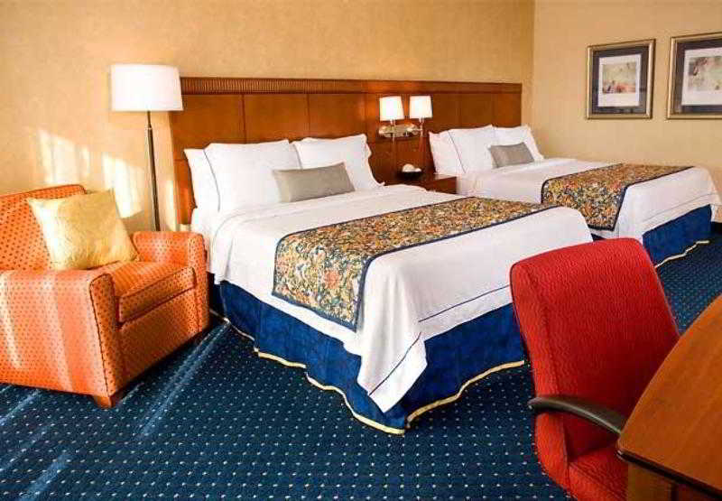 هتل Courtyard By Marriott Dallas Richardson At Spring Valley