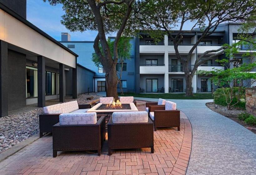 هتل Courtyard By Marriott Dallas Richardson At Spring Valley