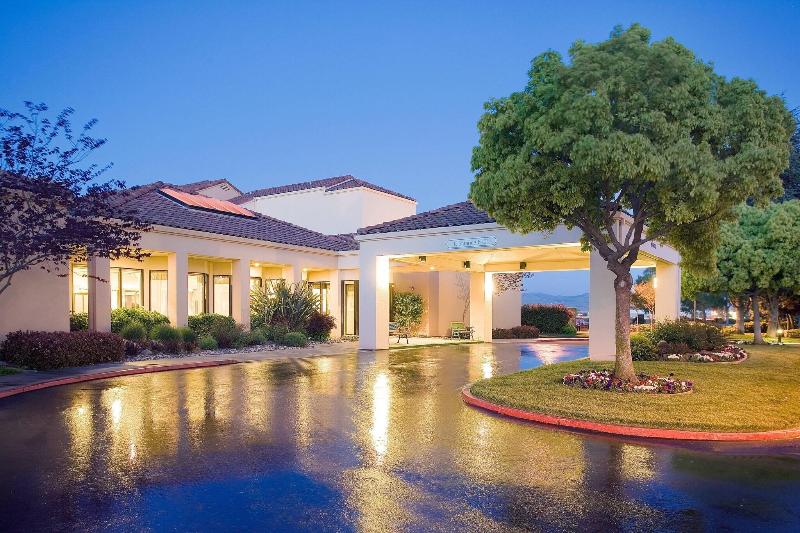 בית מלון כפרי Courtyard Fremont Silicon Valley