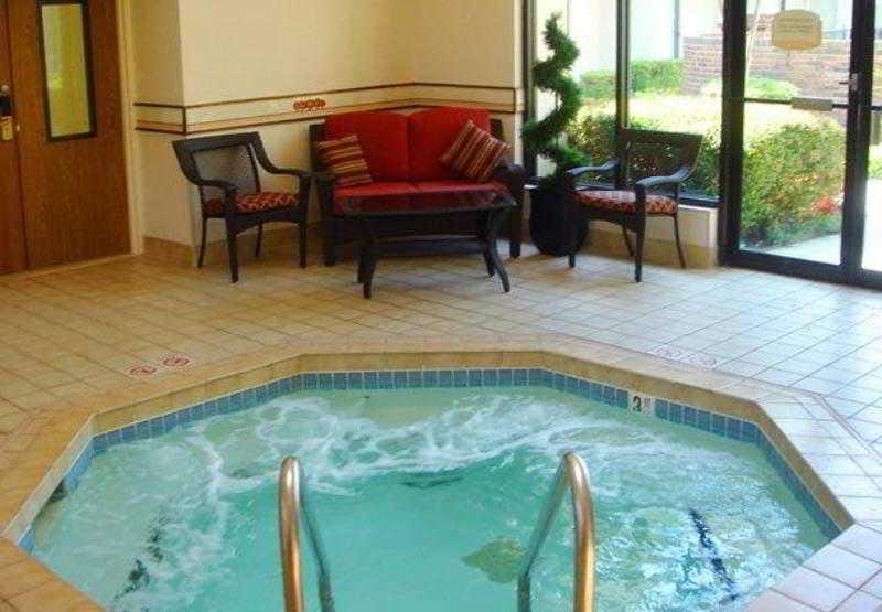هتل Courtyard By Marriott Little Rock West