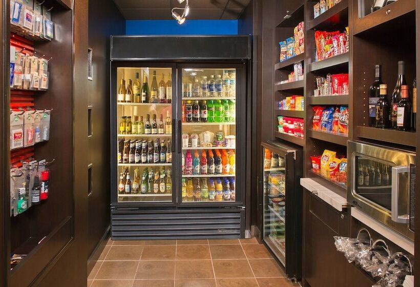 هتل Courtyard By Marriott Raleigh Midtown