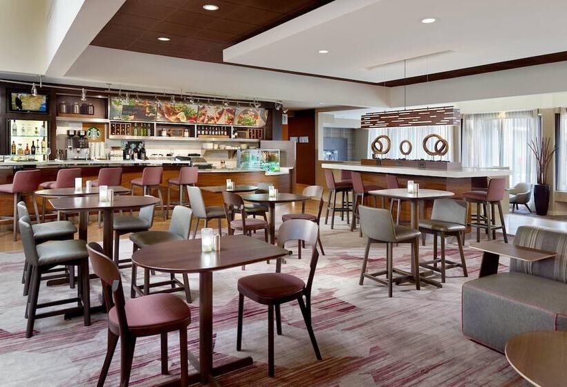 هتل Courtyard By Marriott Raleigh Midtown