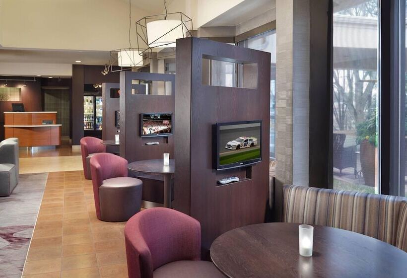 هتل Courtyard By Marriott Raleigh Midtown