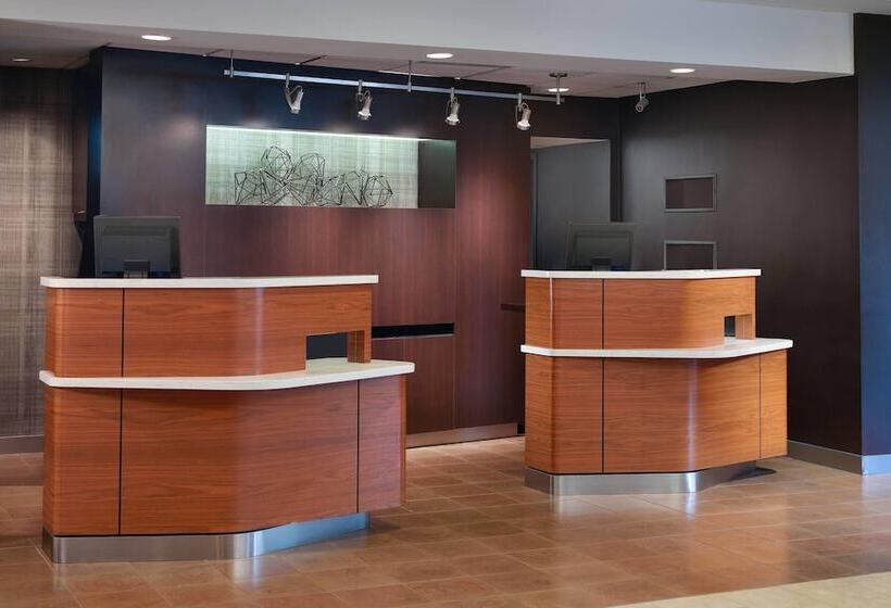 هتل Courtyard By Marriott Raleigh Midtown