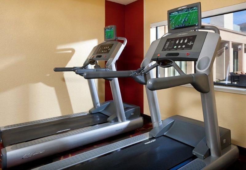 호텔 Courtyard By Marriott Rockville