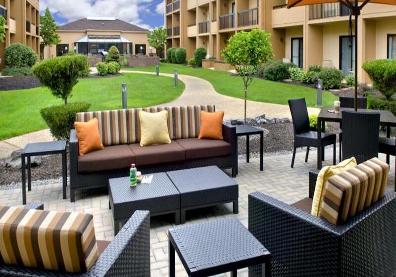 هتل Courtyard Syracuse Carrier Circle