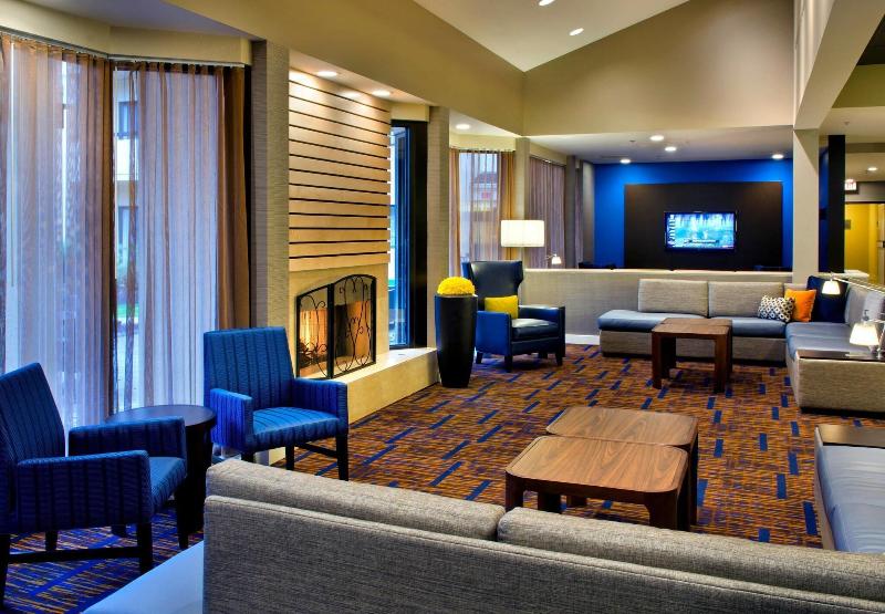هتل Courtyard Syracuse Carrier Circle
