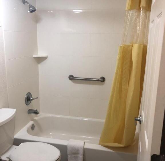 هتل Days Inn By Wyndham Douglasville Atlanta Fairburn Road