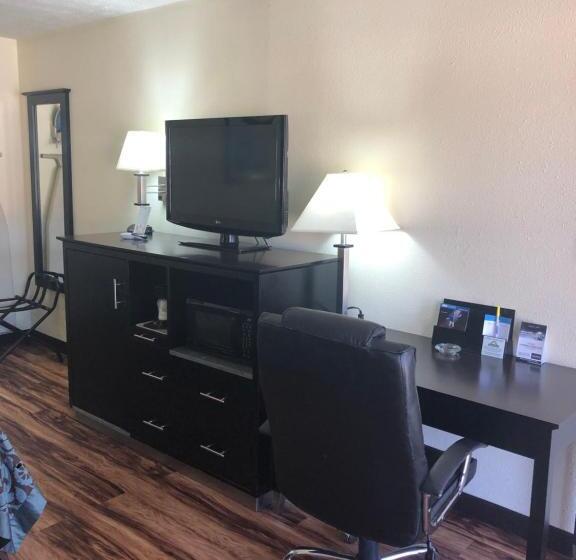 هتل Days Inn By Wyndham Douglasville Atlanta Fairburn Road
