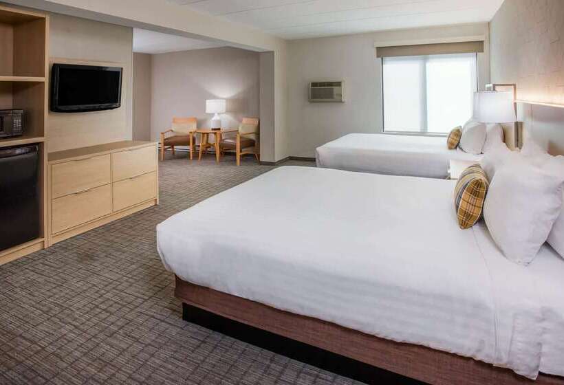 هتل Days Inn By Wyndham Duluth/by Miller Hill Mall