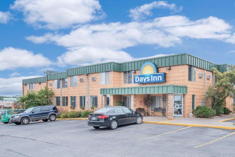 هتل Days Inn & Suites By Wyndham Duluth By The Mall