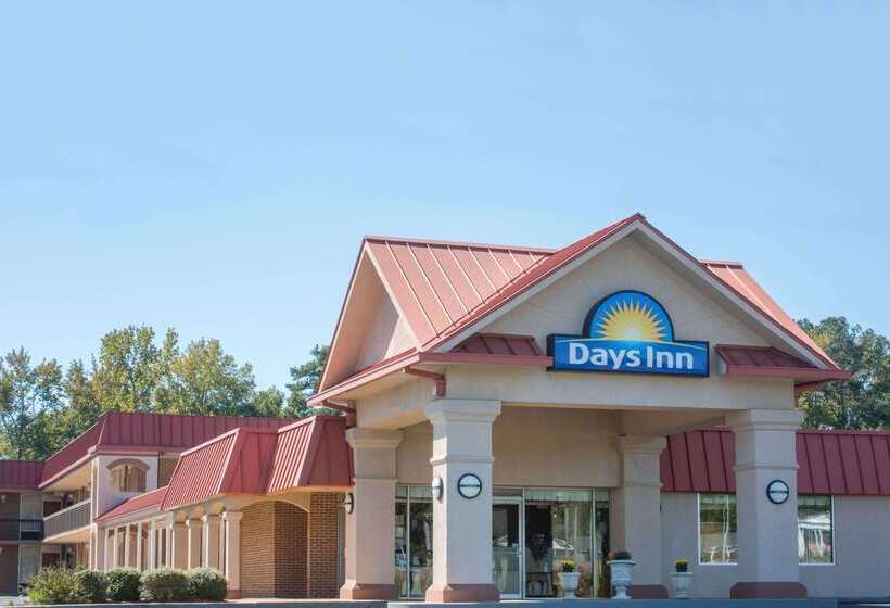 Отель Days Inn By Wyndham Forsyth