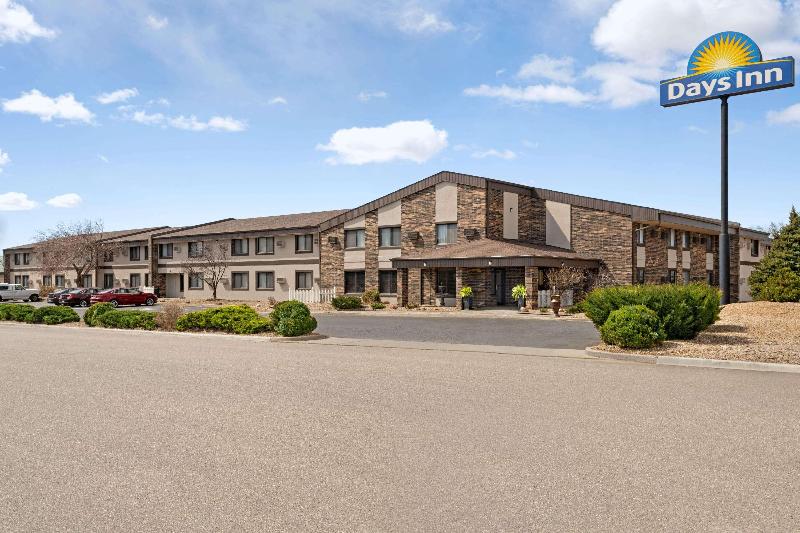 هتل Days Inn By Wyndham Fort Collins