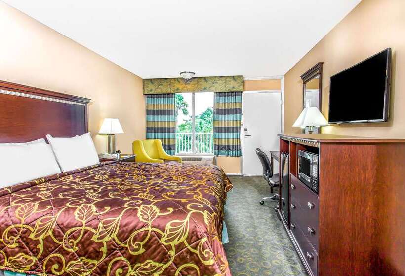 هتل Days Inn By Wyndham Fort Lauderdale Airport Cruise Port