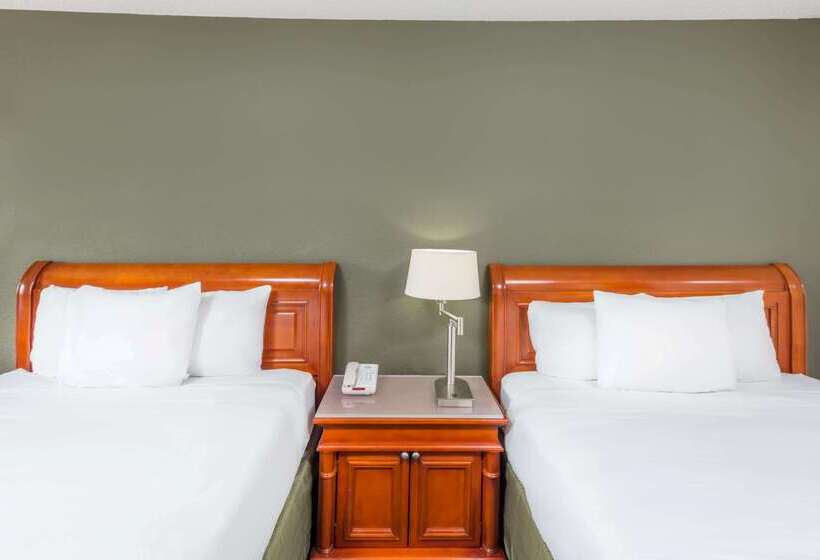 בית מלון כפרי Days Inn By Wyndham Hannibal