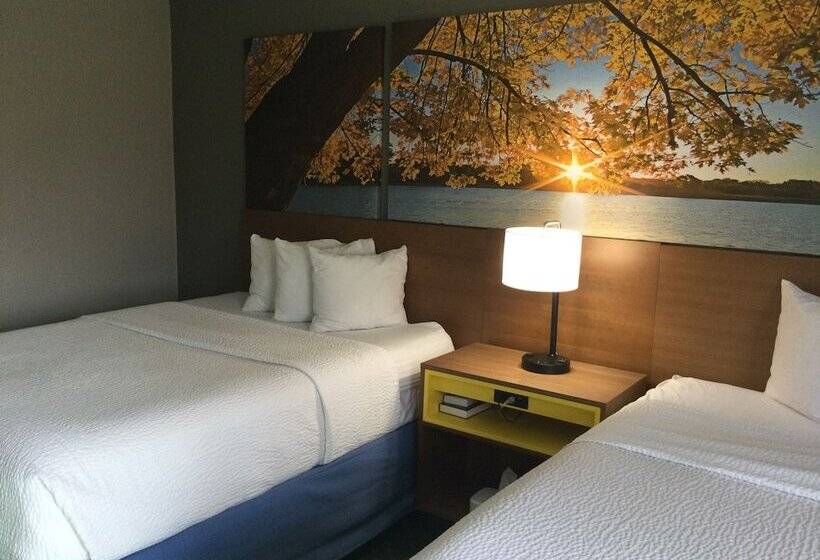 בית מלון כפרי Days Inn By Wyndham International Falls