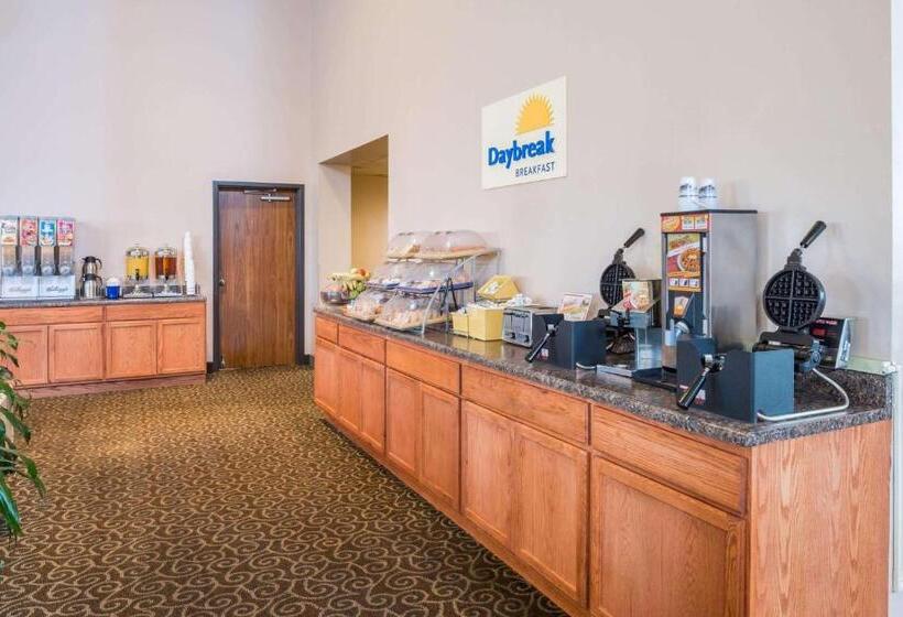 酒店 Days Inn By Wyndham Kirksville