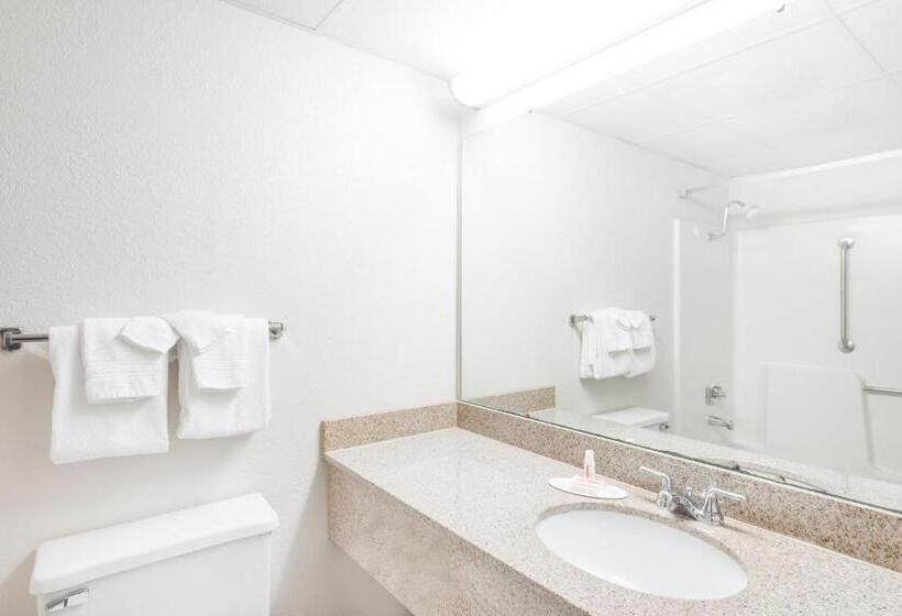 酒店 Days Inn By Wyndham Kirksville