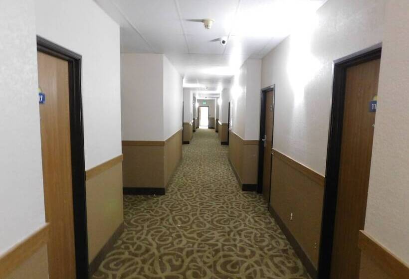 فندق Days Inn By Wyndham Mankato
