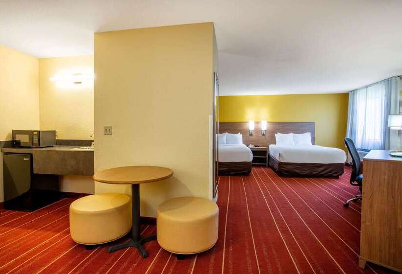 호텔 Days Inn By Wyndham Marquette