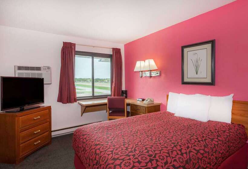 هتل Days Inn By Wyndham Mason City