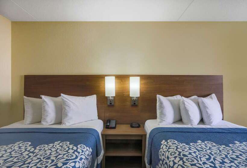 هتل Days Inn By Wyndham Newark Wilmington