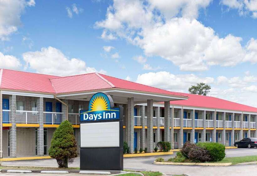 هتل Days Inn By Wyndham Richmond