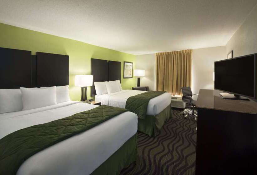 هتل Days Inn By Wyndham Rome Downtown