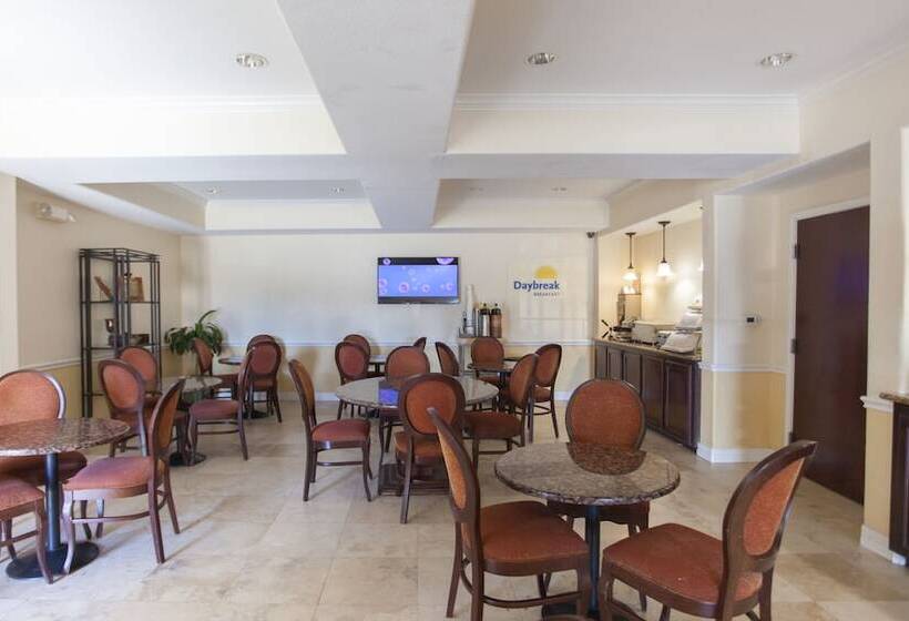 فندق Days Inn By Wyndham Shenandoah