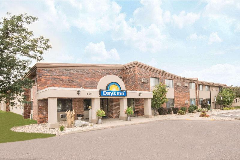 هتل Days Inn By Wyndham Sioux Falls Airport