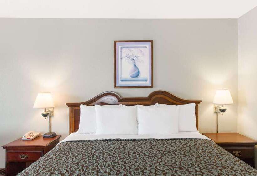 Отель Days Inn By Wyndham West Point