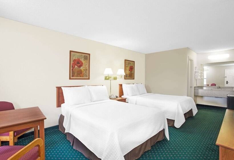 Отель Days Inn By Wyndham Wytheville