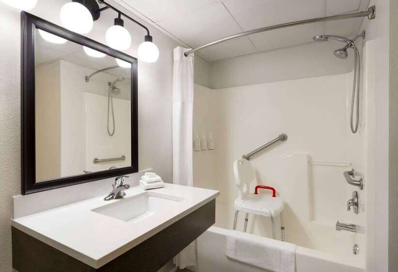فندق Days Inn & Suites By Wyndham Bozeman
