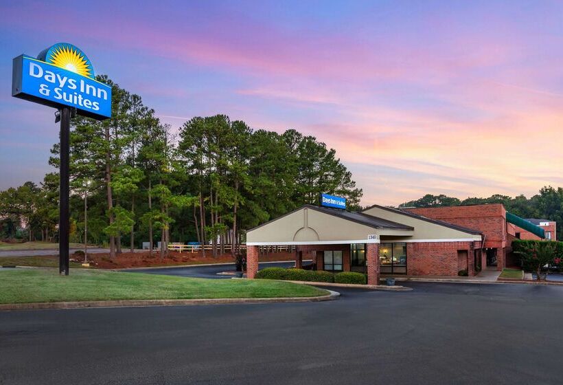 فندق Days Inn & Suites By Wyndham Rocky Mount Golden East