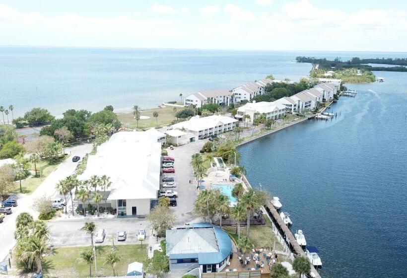 فندق Tampa Bay, Beach Step Away, Wifi, Free Parking,pools, Jacuzzi