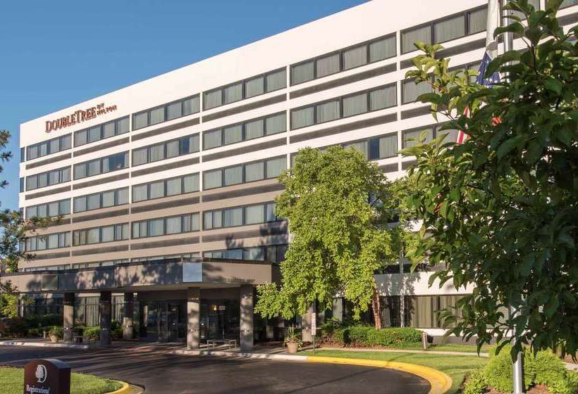 هتل Doubletree By Hilton Chicago Schaumburg