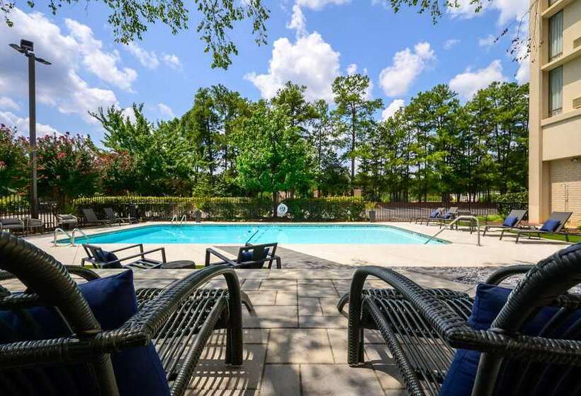 هتل Doubletree By Hilton Raleigh Midtown, Nc