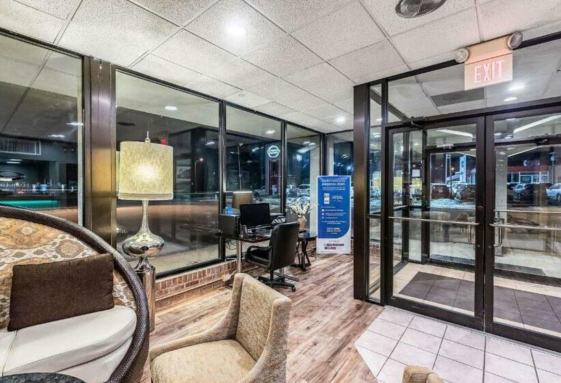 فندق Econo Lodge